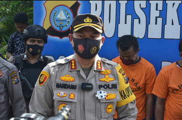 Polsek Tampan Amankan Tujuh tersangka Home Industri Jamu Palsu Cap Tawon Klancen