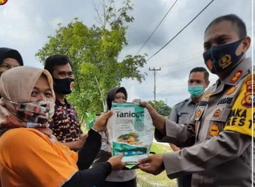 Silaturahmi Kepala Disketapang dan Jajaran Polresta, Sekaligus Penyerahan Bantuan Pertanian