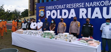 Polda Riau Musnahkan 111,2 Kg Sabu dan 34,182 Butir Ekstasi