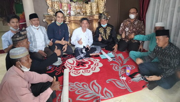 DPH Majelis Tinggi Kerapatan Empat Suku Melayu Kenegerian Kubu dan Investor Rumah Sakit bersilaturahmi dengan Bupati Rohil