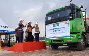Gubernur Riau Lepas 500 Ton Oksigen, Dikirim ke Jawa dan Bali