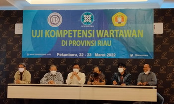 LPSE dan Dewan Pers Uji Kompetensi Wartawan Riau