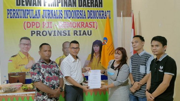 DPD PJID Riau Serahkan SK Kepengurusan DPC PJID Rohul
