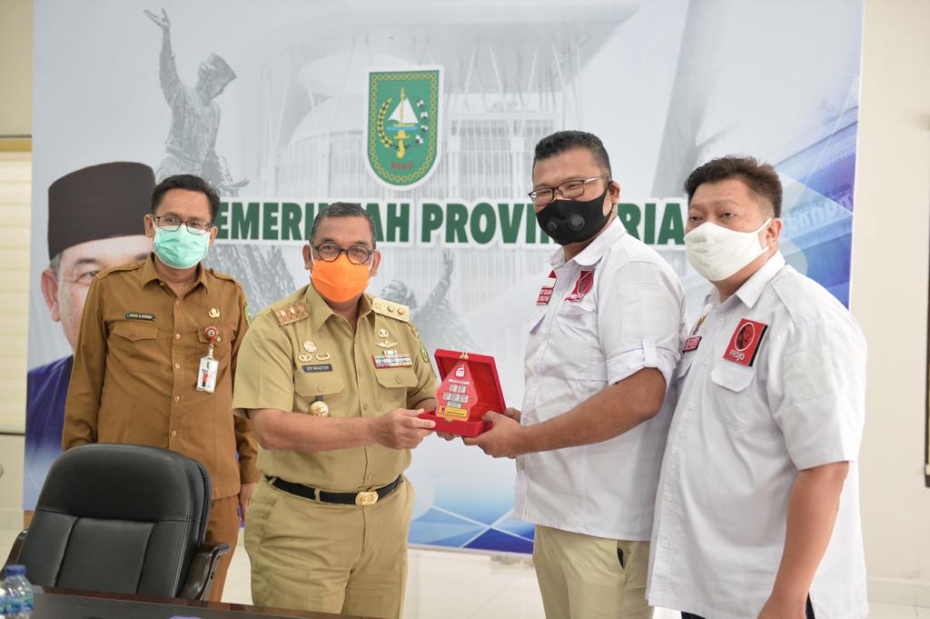DPD Projo Riau mendukung  Pemerintah Provinsi Riau terhadap kehadiran Undang-Undang Omnibus Law.